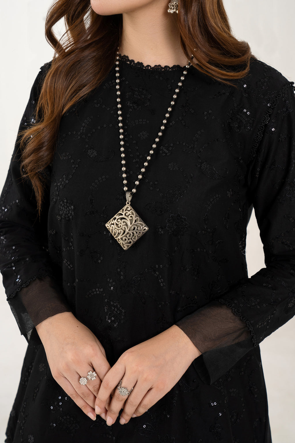 Midnight Noir – Embroidered 2PC Pret Set